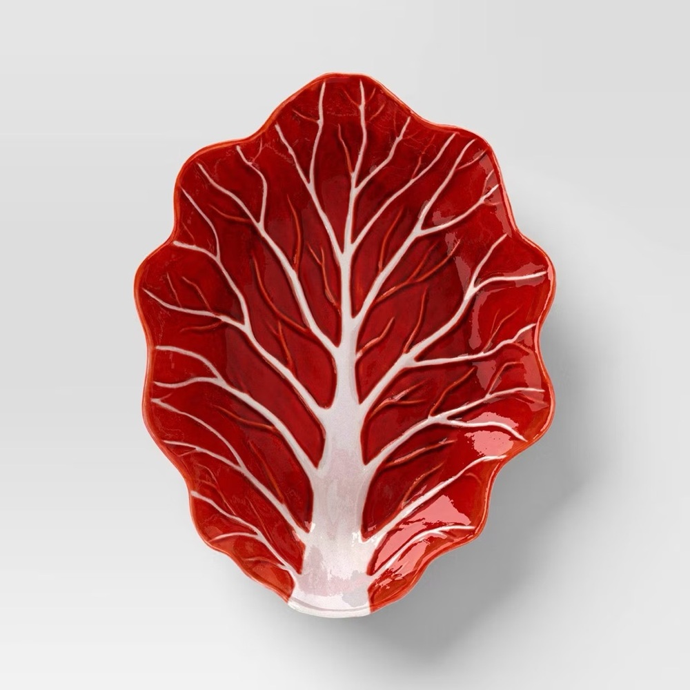 THRESHOLD NWT stoneware cabbage serving bowl -red/white
